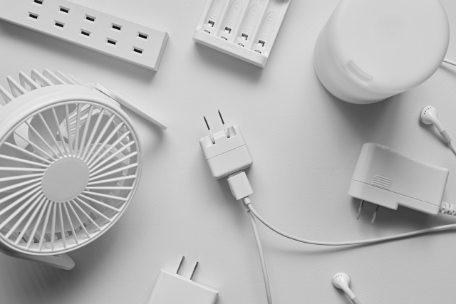 海外引越しでは家電を持って行ける?行けない?変圧器購入のポイントも解説