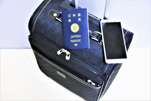 海外赴任先で今の携帯電話は使える?出発前に必要な準備と手続きをご紹介